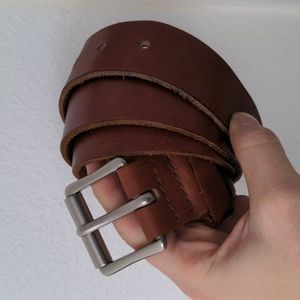 Red Wing belt in brown (size 32)